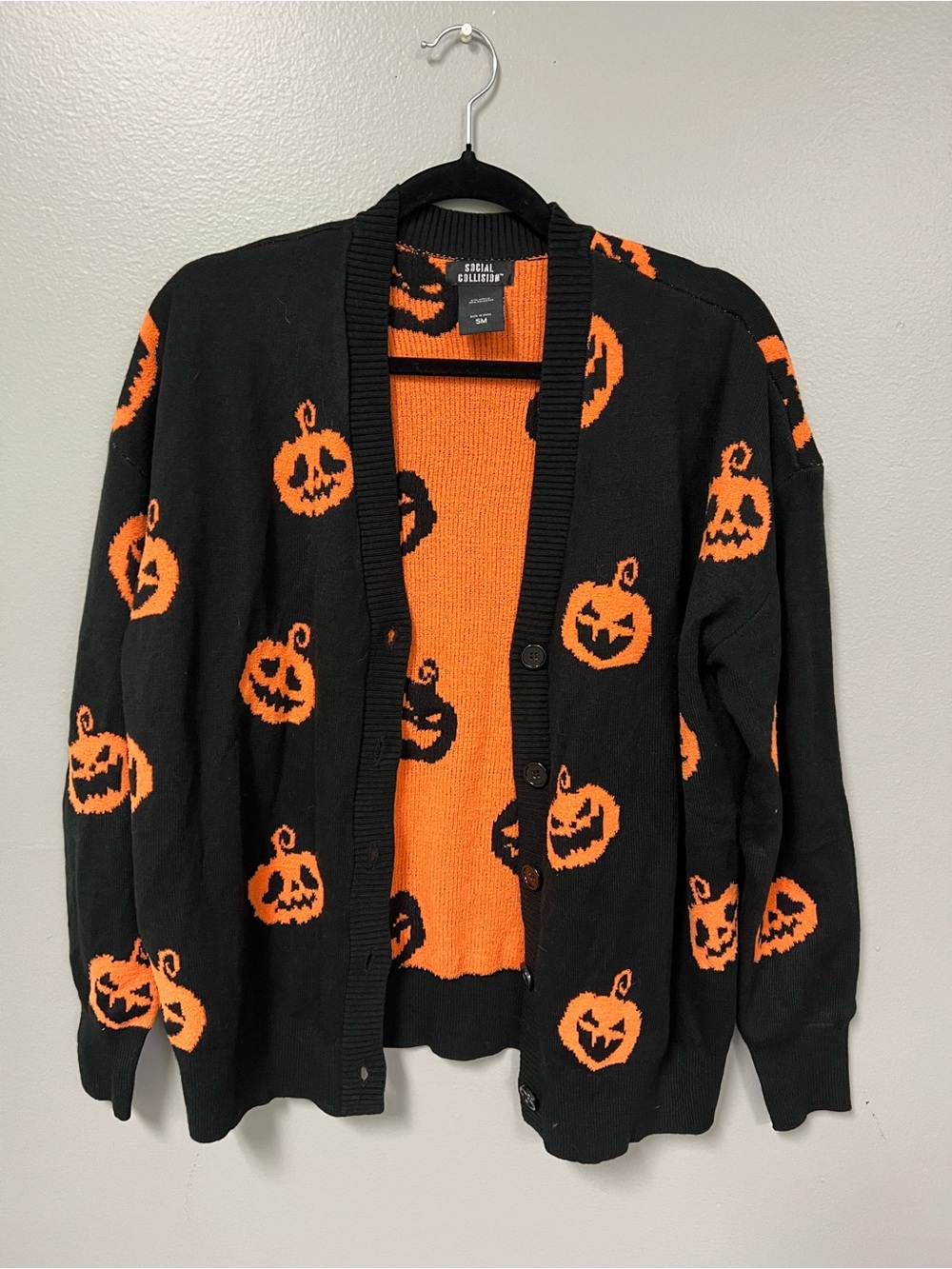 Hottopic Social Collision Black & Orange Pumpkin-Print Cardigan